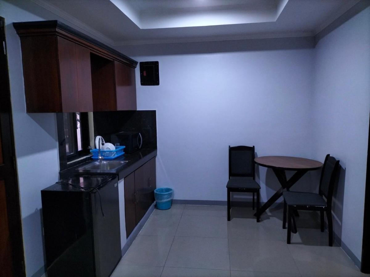 Elti Condotel By Bluebookers Angeles Bagian luar foto
